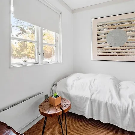 3 Bedroom Amazing In Vaeggerlose